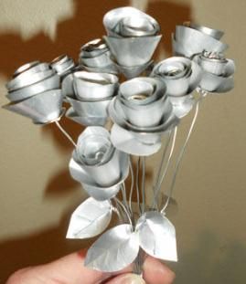 fabriquer des fleurs avec des canettes de soda 1