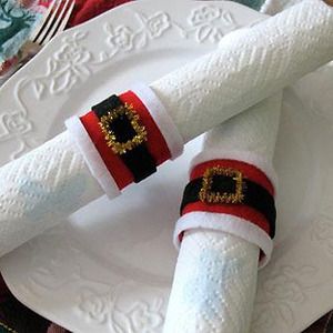 Lot De 6 Ronds De Serviette De Noël - Décoration Table Avec Pommes De Pin, Aiguilles Et Baies Rouges - Pour Mariage, Banquet, Fêtes