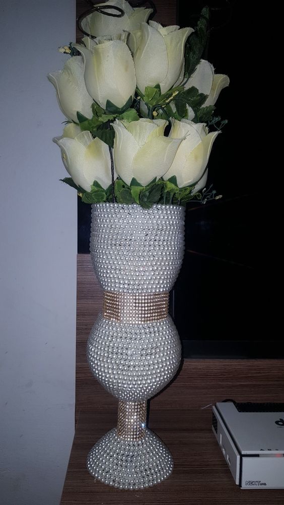 pots de fleurs avec bouteilles et perles 2
