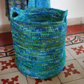 idees recycler les sacs en plastique panier 2