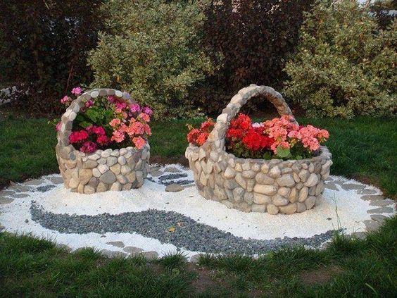 decoration jardin avec galets 7