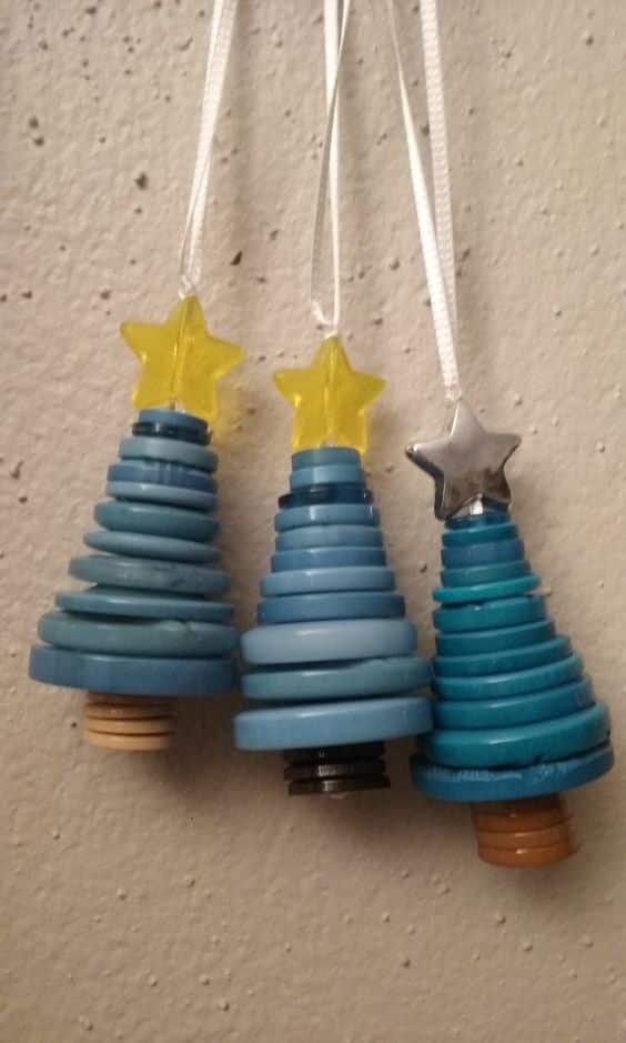 mini sapins de noel realises avec des boutons 3