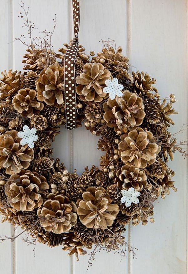 idees de decoration avec des pommes de pin 3