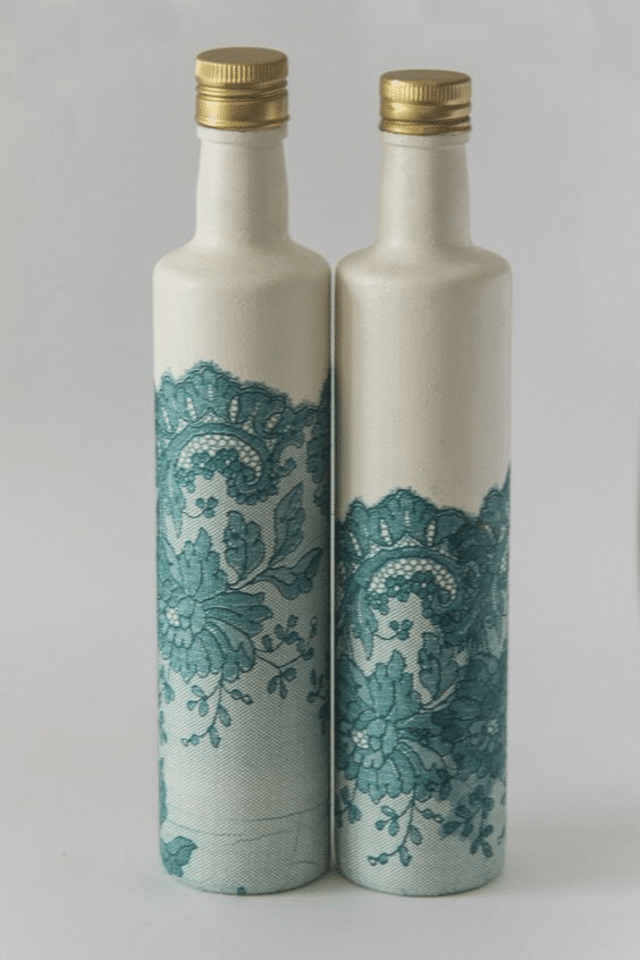 bouteilles decorees de dentelles 1