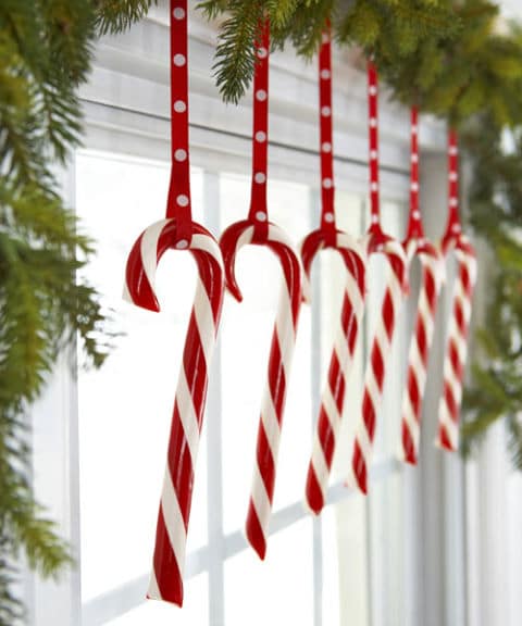 decorations de noel pour fenetres avec de beaux ornements 1