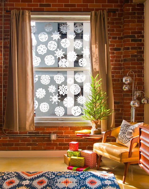 decorations de noel pour fenetres avec de beaux ornements 5
