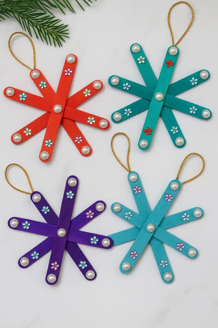 decorations de noel avec des batonnets de glace