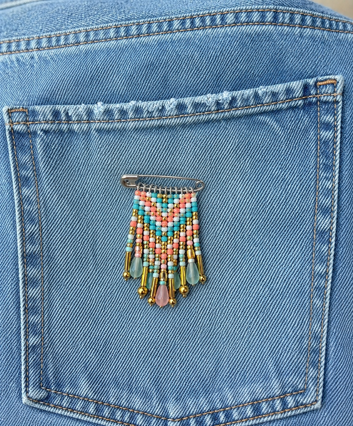 Broches mignonnes réalisées avec des épingles de sûreté : idées DIY faciles et créatives Broches mignonnes réalisées avec des épingles de sûreté : idées DIY faciles et créatives broches mignonnes realisees avec des epingles de surete 1