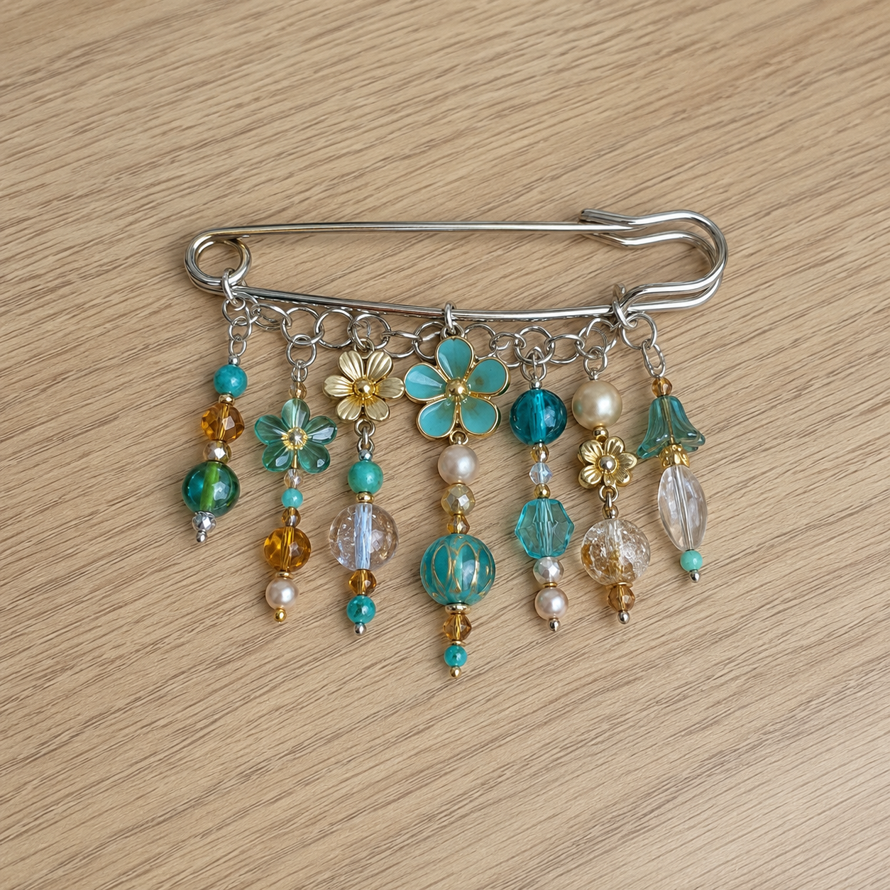 Broches mignonnes réalisées avec des épingles de sûreté : idées DIY faciles et créatives Broches mignonnes réalisées avec des épingles de sûreté : idées DIY faciles et créatives broches mignonnes realisees avec des epingles de surete 6